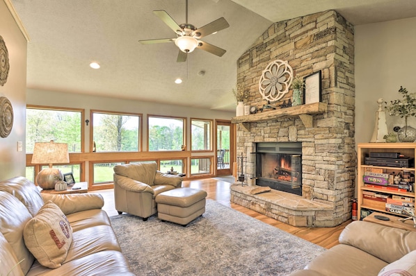 House (3 Bedrooms) | Front of property