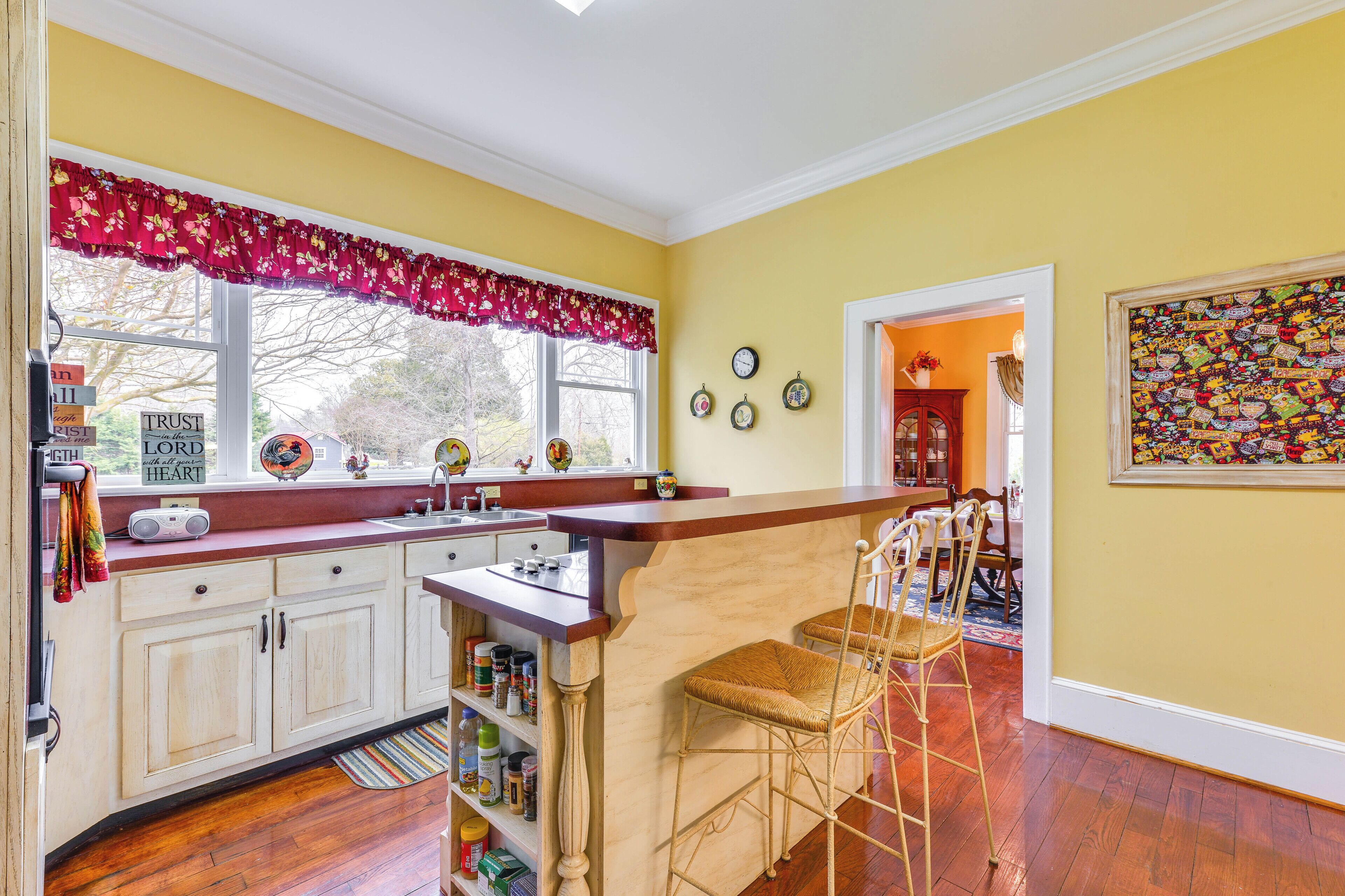 House (3 Bedrooms) | Interior