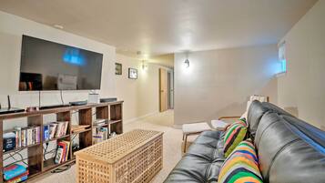 ุงูู
ูุดุฃุฉ ู
ู ุงูุฏุงุฎู