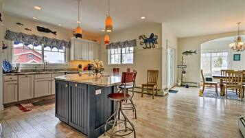 Rumah (4 Bedrooms) | Interior