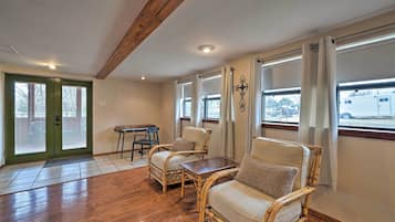 Rumah (2 Bedrooms) | Interior
