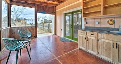 Bohemian Home w/ Screened Porch, 3 Mi to Lake!