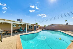 Talo (4 Bedrooms) | Sisätilat