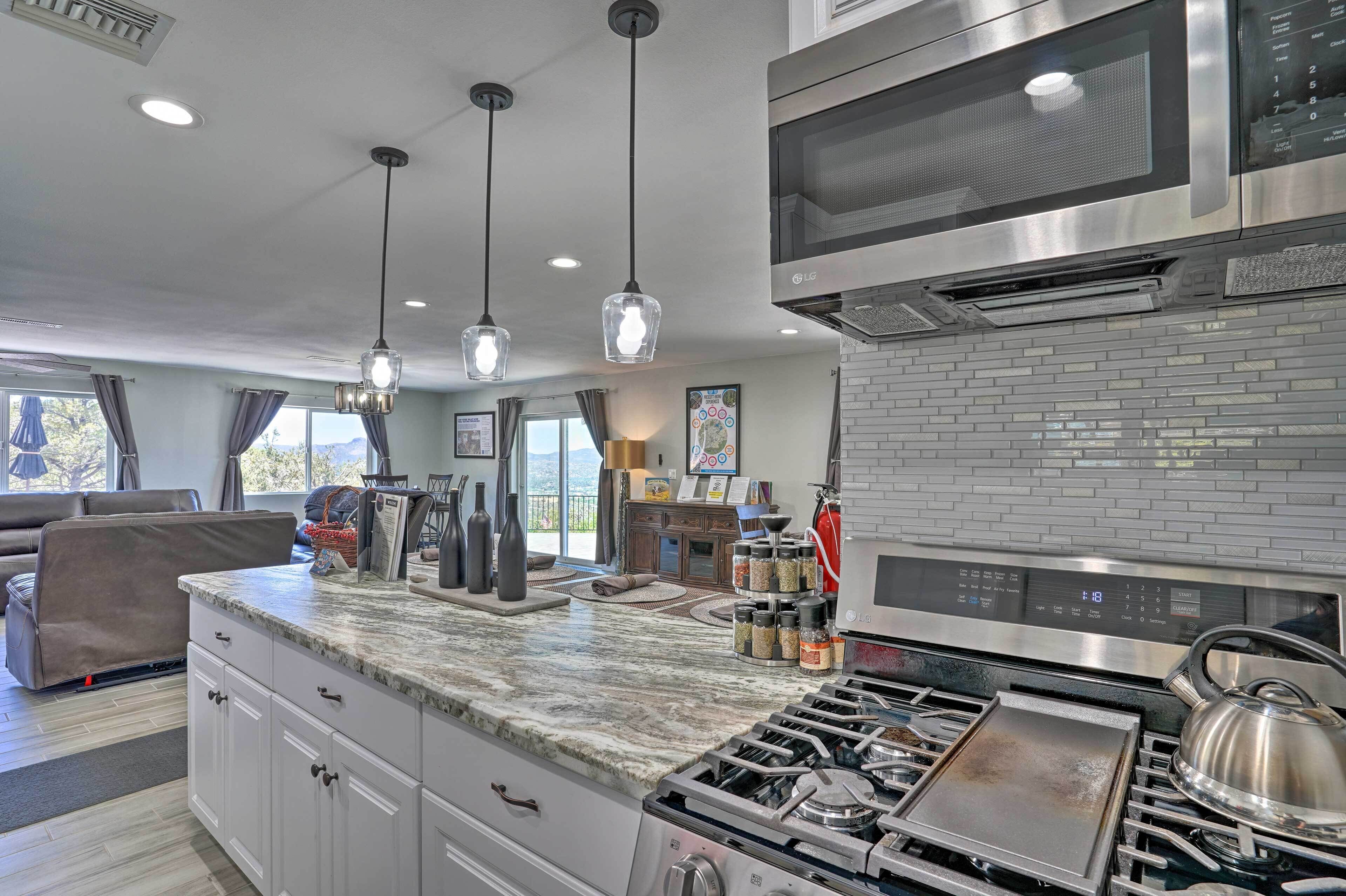 House (4 Bedrooms) | Interior