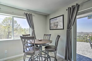 บ้านพัก (4 Bedrooms) | ภายใน