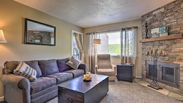 Apartment (2 Bedrooms) | Front of property