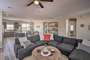 House (3 Bedrooms) | Interior - Arizona Home: 3 Mi to CO River, Snowbirds Welcome (Bullhead City)