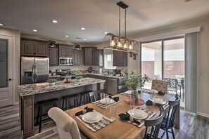 House (3 Bedrooms) | Interior