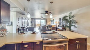 Ảnh chưa phân loại, 4 trong số 31 ảnh, nút