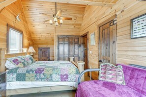 House (3 Bedrooms) | Interior - Mtn Views, Yard, & Fire Pit: Multi-level Cabin (Franklin)