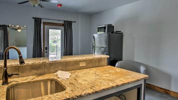 Apartment (0 Bedroom) | Interior