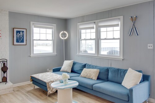 Bayfront Brigantine Escape w/ Porch & Bay Views!