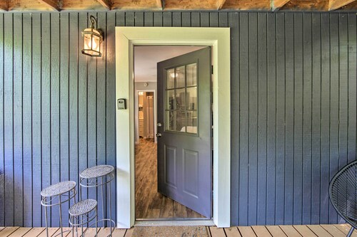 Cozy Studio Cabin on Lake O the Pines w/ Deck!