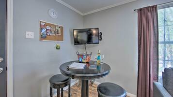 Apartment (0 Bedroom) | Bahagian dalam