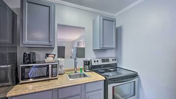 Apartment (0 Bedroom) | Interior