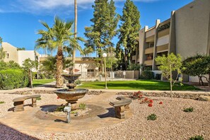 Apartment (2 Bedrooms) | Interior - 1 Mi to Old Town: Family Condo w/ Pool & Balcony (Scottsdale)