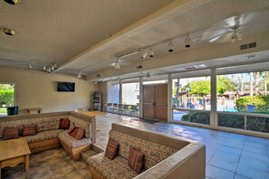 Apartment (2 Bedrooms) | Interior - 1 Mi to Old Town: Family Condo w/ Pool & Balcony (Scottsdale)