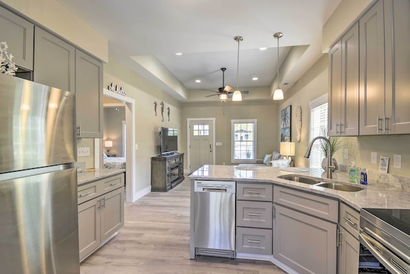 House (2 Bedrooms) | Interior