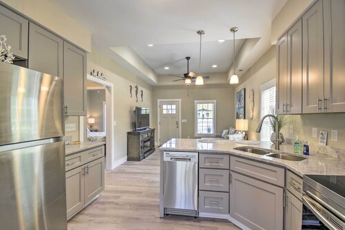 Inviting Home < 2 Mi to Ocean Isle Beach Pier