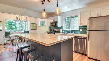 House (3 Bedrooms) | Front of property