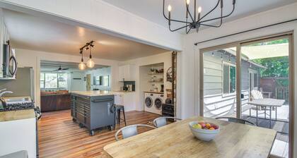 Cozy Retreat w/ Deck ~ 2 Mi to Pinecrest Lake!