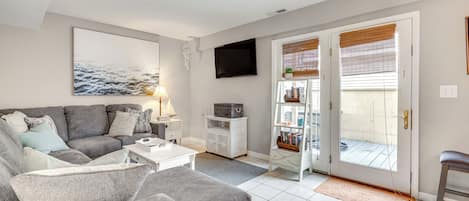 Apartment (2 Bedrooms) | Front of property