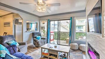 Apartment (2 Bedrooms) | Front of property