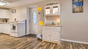 Apartment (1 Bedroom) | Interior