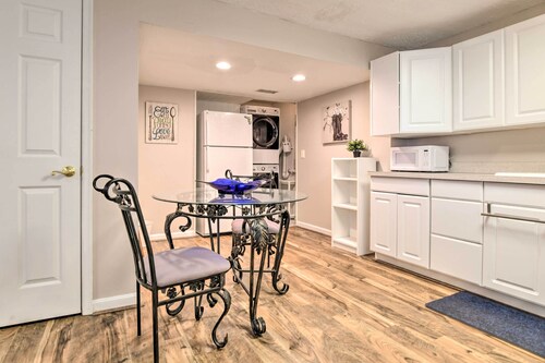 Bel Air Apartment w/ Pool ~ 2 Mi to Main St