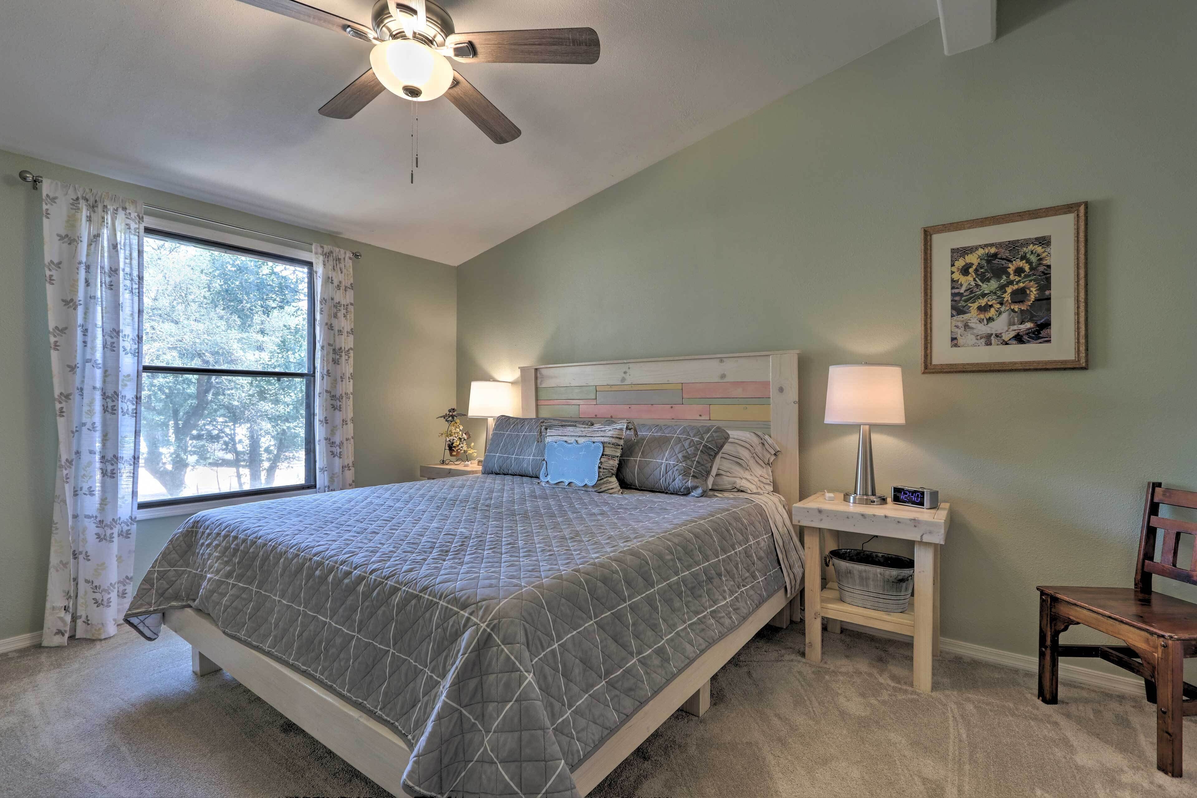 House (2 Bedrooms) | Interior