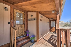 House (1 Bedroom) | Interior - Cozy Home w/ Canyon Views: 2 Mi to Grand Staircase (Henrieville)