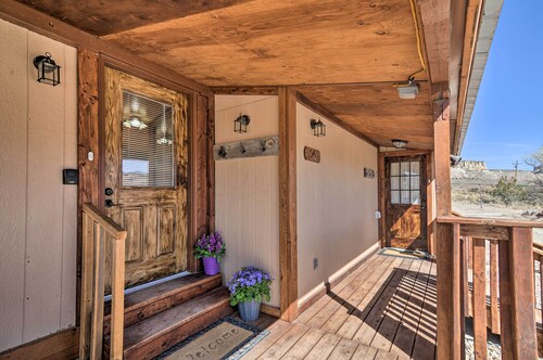 Cozy Home w/ Canyon Views: 2 Mi to Grand Staircase