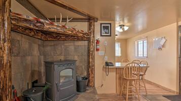 House (1 Bedroom) | Interior