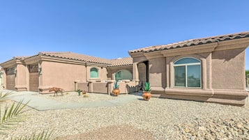 House (3 Bedrooms) | Front of property