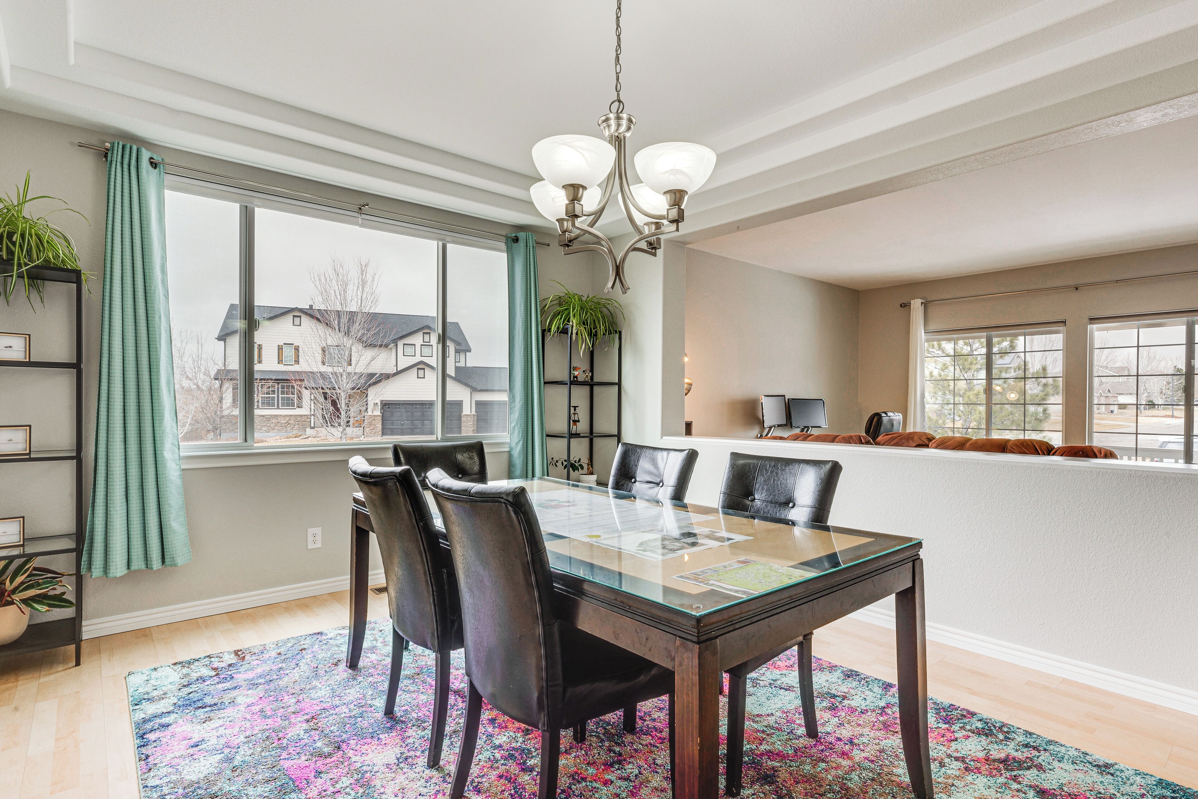 House (6 Bedrooms) | Interior