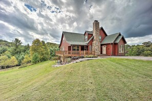 House (Multiple Bedrooms) | Interior - 1/2 Mi to River: Spacious Blue Ridge Gem w/ Views! (Piney Creek)