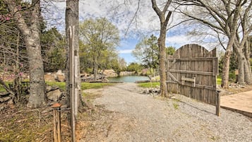 Rumah (2 Bedrooms) | Interior