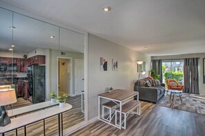 Interior - Condo 1 Mi to Old Town Scottsdale & Golfing (Scottsdale)