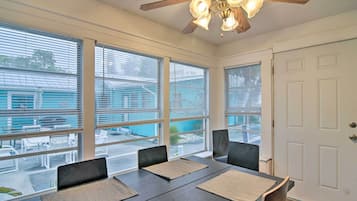 Cottage (2 Bedrooms) | Interior