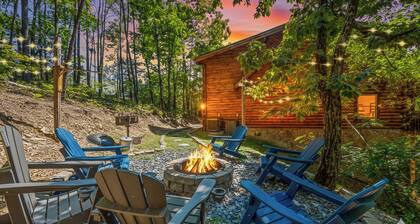 Sevierville Cabin w/ Deck: Minutes to Pigeon Forge