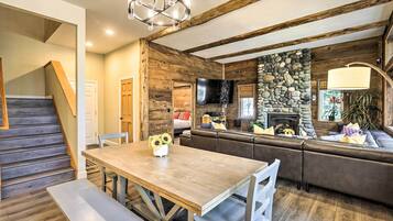 單棟房屋 (5 Bedrooms) | 內部