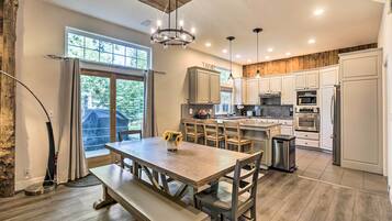 Rumah (5 Bedrooms) | Interior