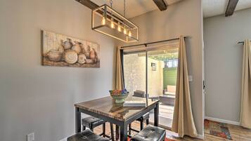 Apartment (2 Bedrooms) | Front of property