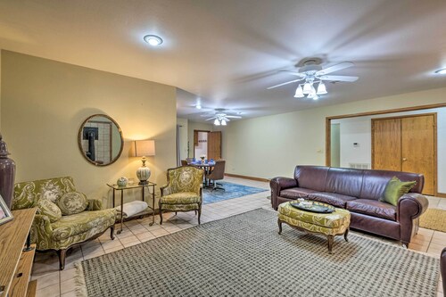Pet-friendly Home 7 Miles to Dickson Street!