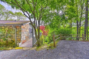 House (5 Bedrooms) | Interior - Cashiers Retreat w/ Fireplace & Mtn Views! (Cashiers)