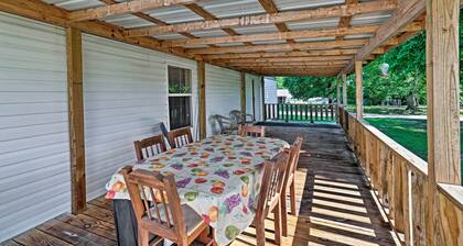 Waterloo Home With Fire Pit - 1/2 Mi to Boat Ramp!