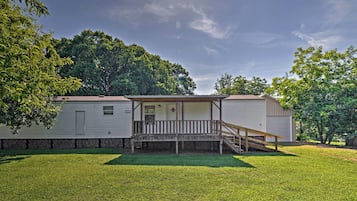 ุงูู
ูุดุฃุฉ ู
ู ุงูุฏุงุฎู