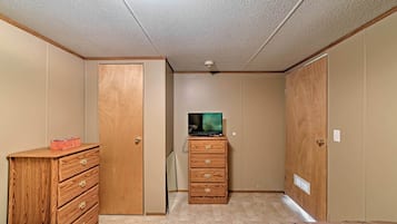 ุงูู
ูุดุฃุฉ ู
ู ุงูุฏุงุฎู