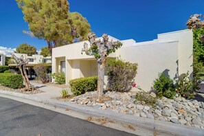 Apartment (2 Bedrooms) | Interior - Palm Desert Retreat: Private Patio & Mtn View (Palm Desert)