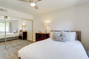 Apartment (2 Bedrooms) | Interior - Palm Desert Retreat: Private Patio & Mtn View (Palm Desert)